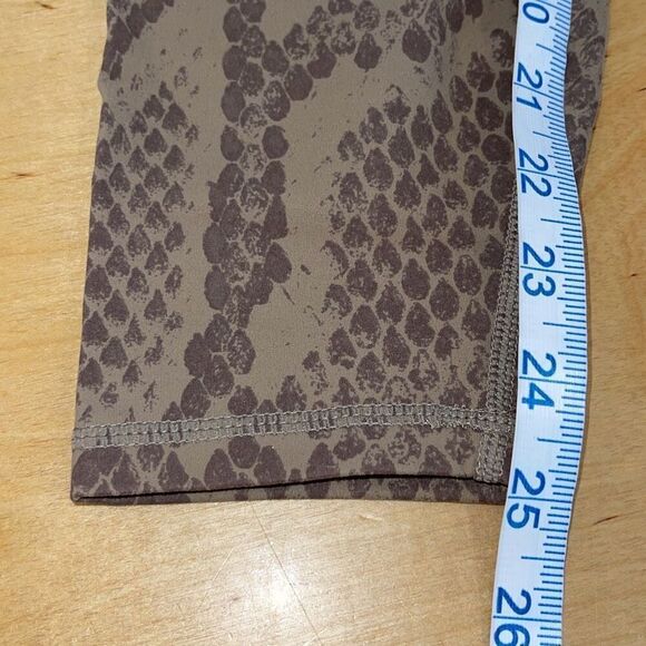 Varley Women’s Snakeskin Print Pull-On Mid-Rise Cropped Leggings Brown Size Smal - Picture 11 of 11